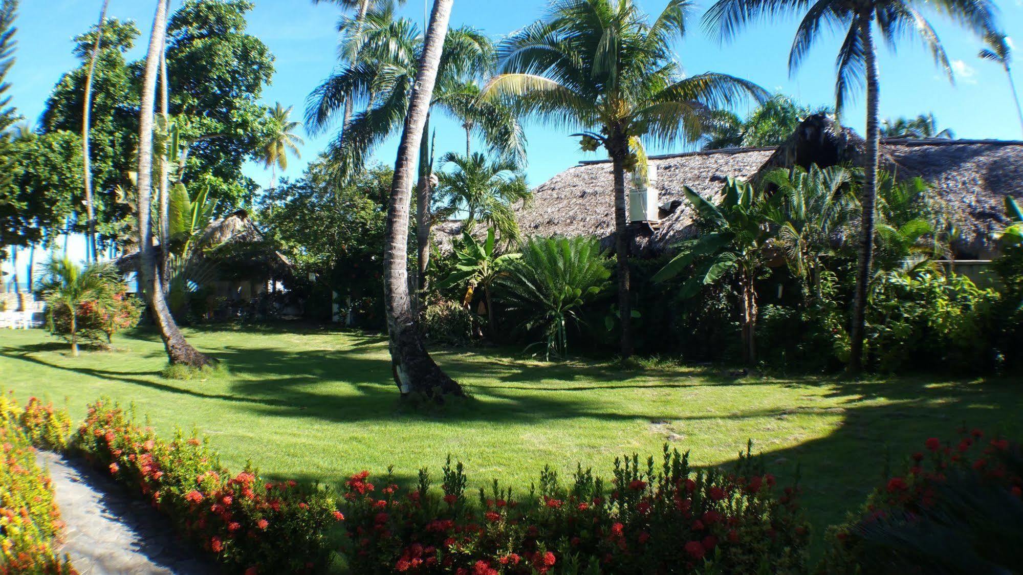 Hotel Los Pinos Las Terrenas Exterior photo