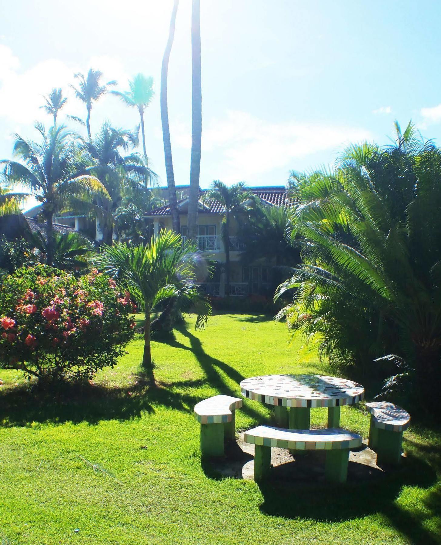 Hotel Los Pinos Las Terrenas Exterior photo
