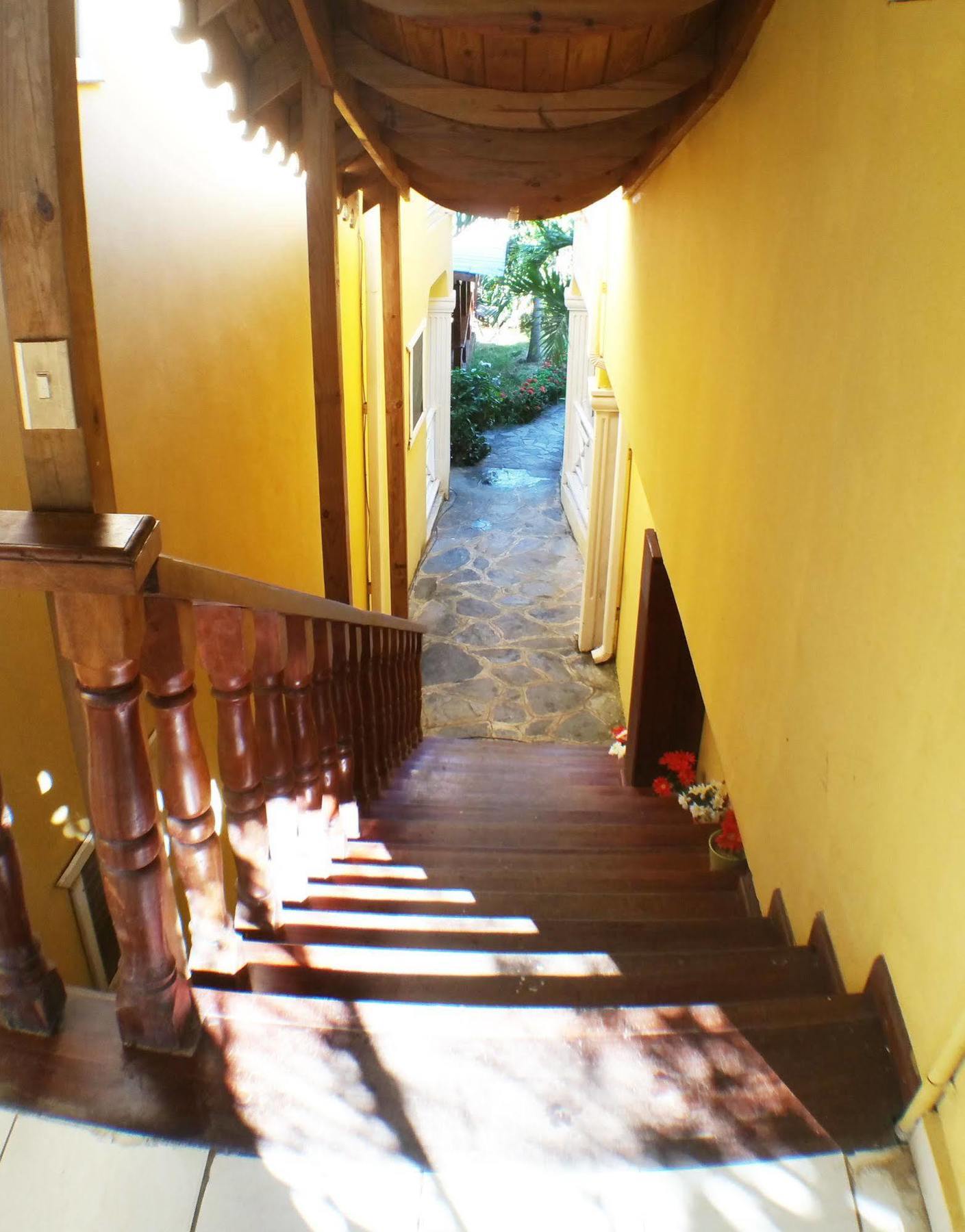 Hotel Los Pinos Las Terrenas Exterior photo