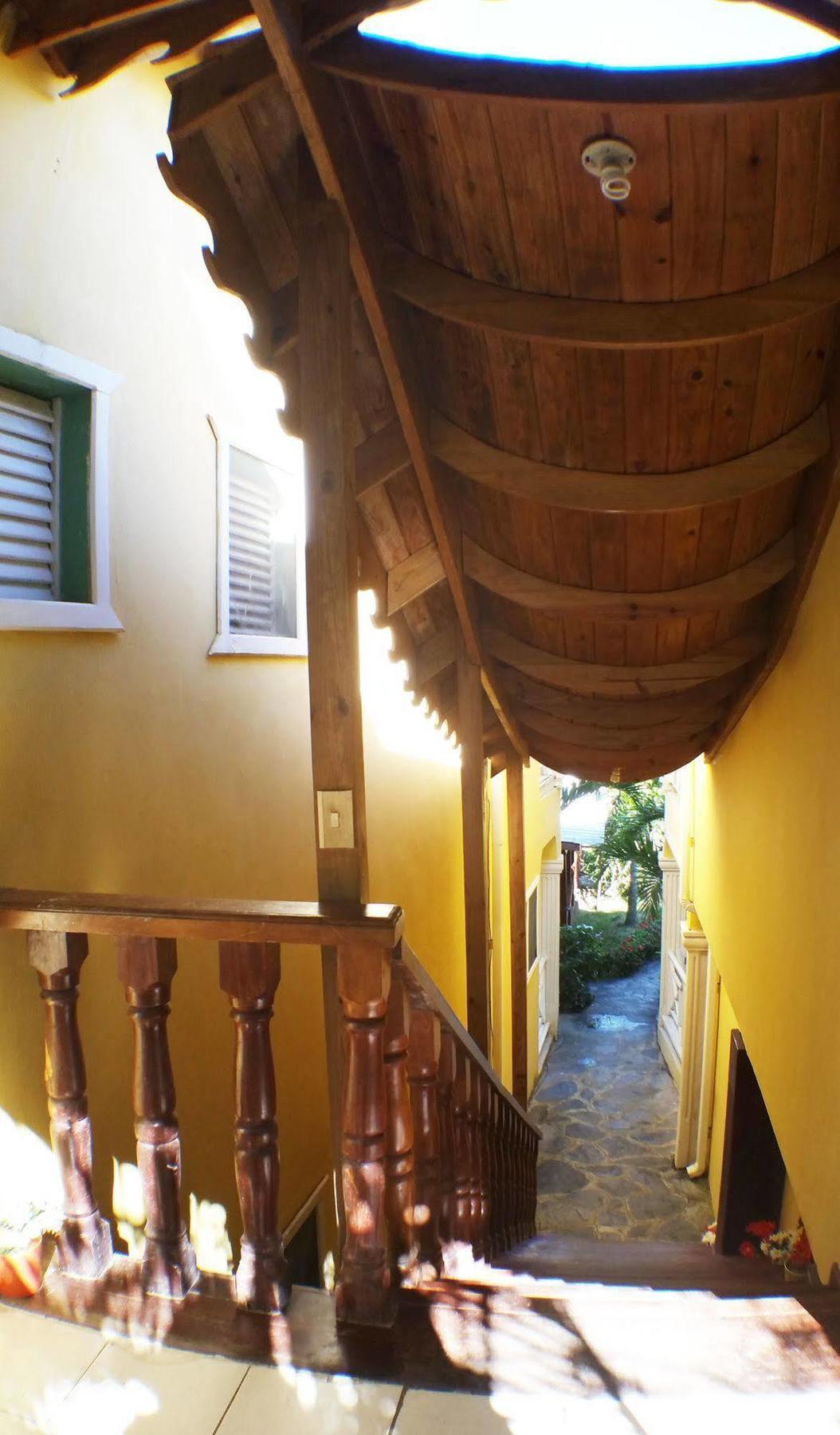 Hotel Los Pinos Las Terrenas Exterior photo